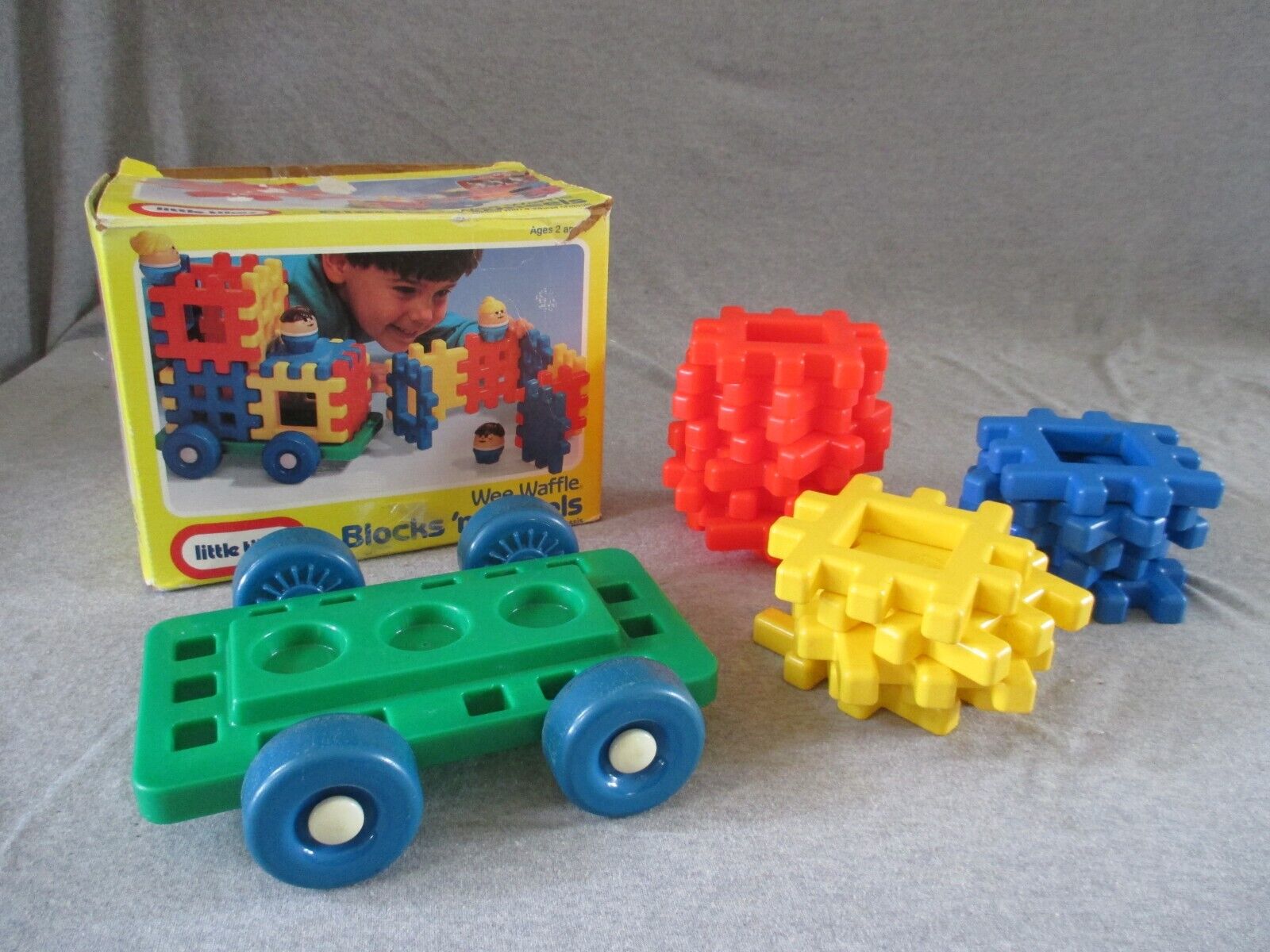 Li'l Petals Flower Shop | Store Playset with Accessories