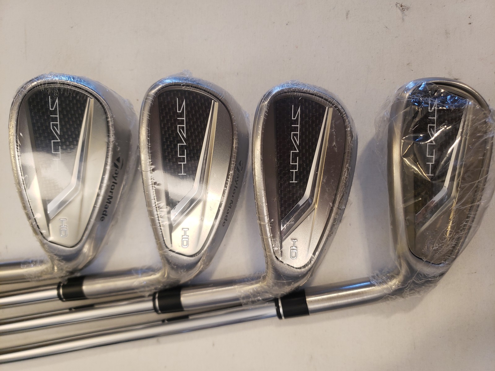 New TaylorMade Stealth HD Iron Set (5-PW, AW, SW) 8 Irons - KBS MAX MT 85 Stiff