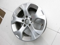 BMW X1 E84 LCI 12-15 1 x Felge Aluminiumfelge 17 Zoll 5X120 BMW X1 E84 LCI 12-15 29.10.2012 6789140 gebraucht Vorschau 4