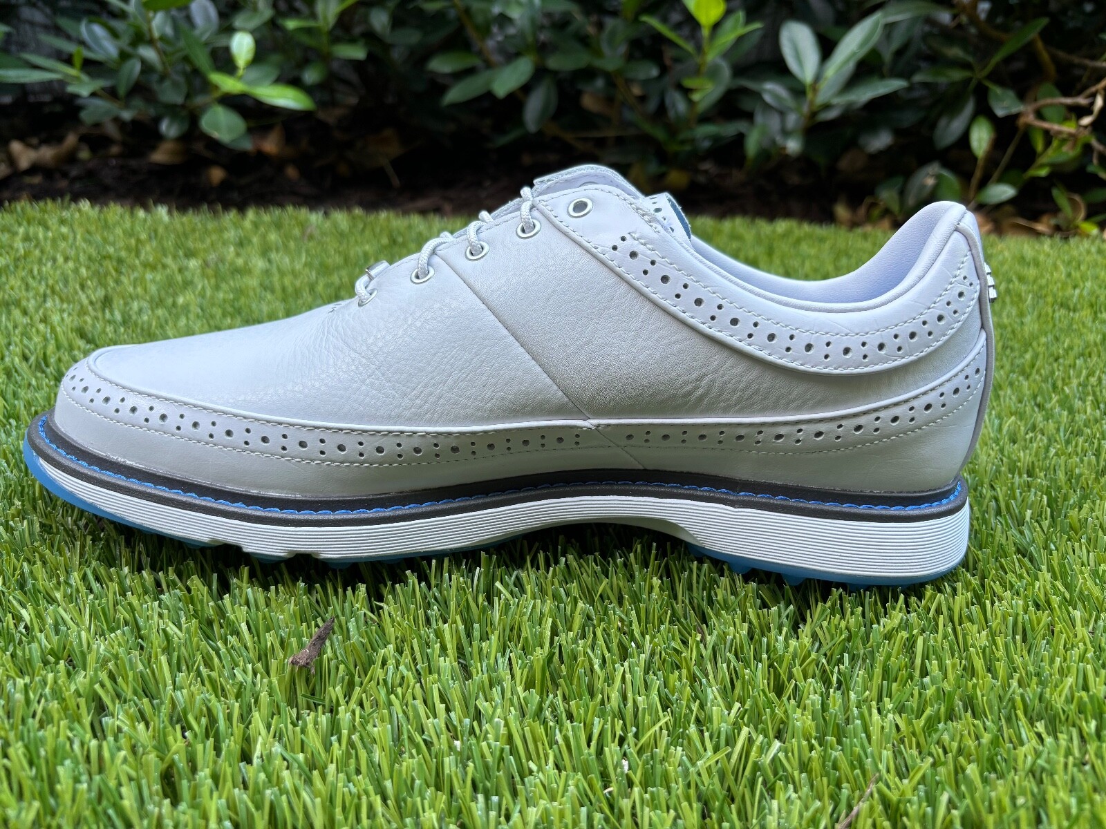 Adidas MC80 Spikeless Golf Shoes- Mens Size 10 | eBay