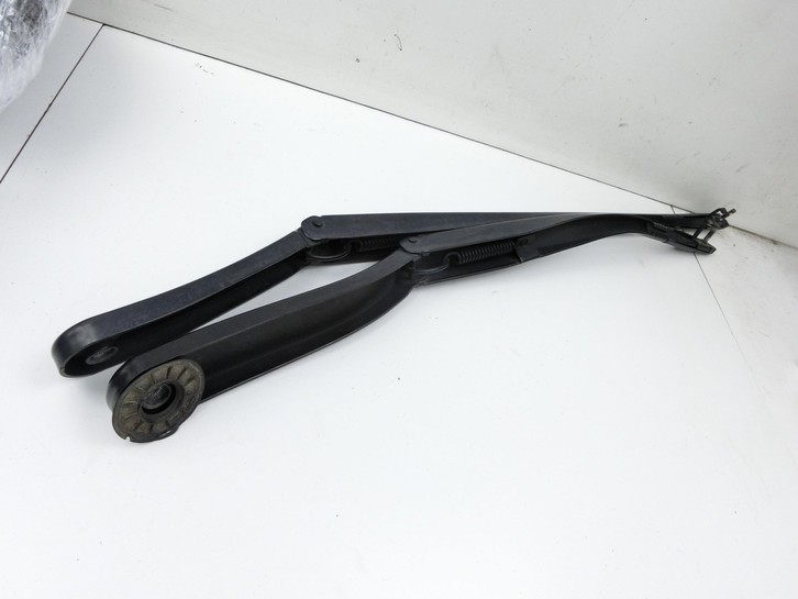 BMW 525d F10 13-17 2x Scheibenwischer Wischarm Vorne BMW 525d F10 13-17 27.02.2014 7182459 61617182459 gebraucht Bild 4