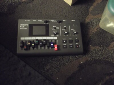 music recording equipment home studio zoom r12