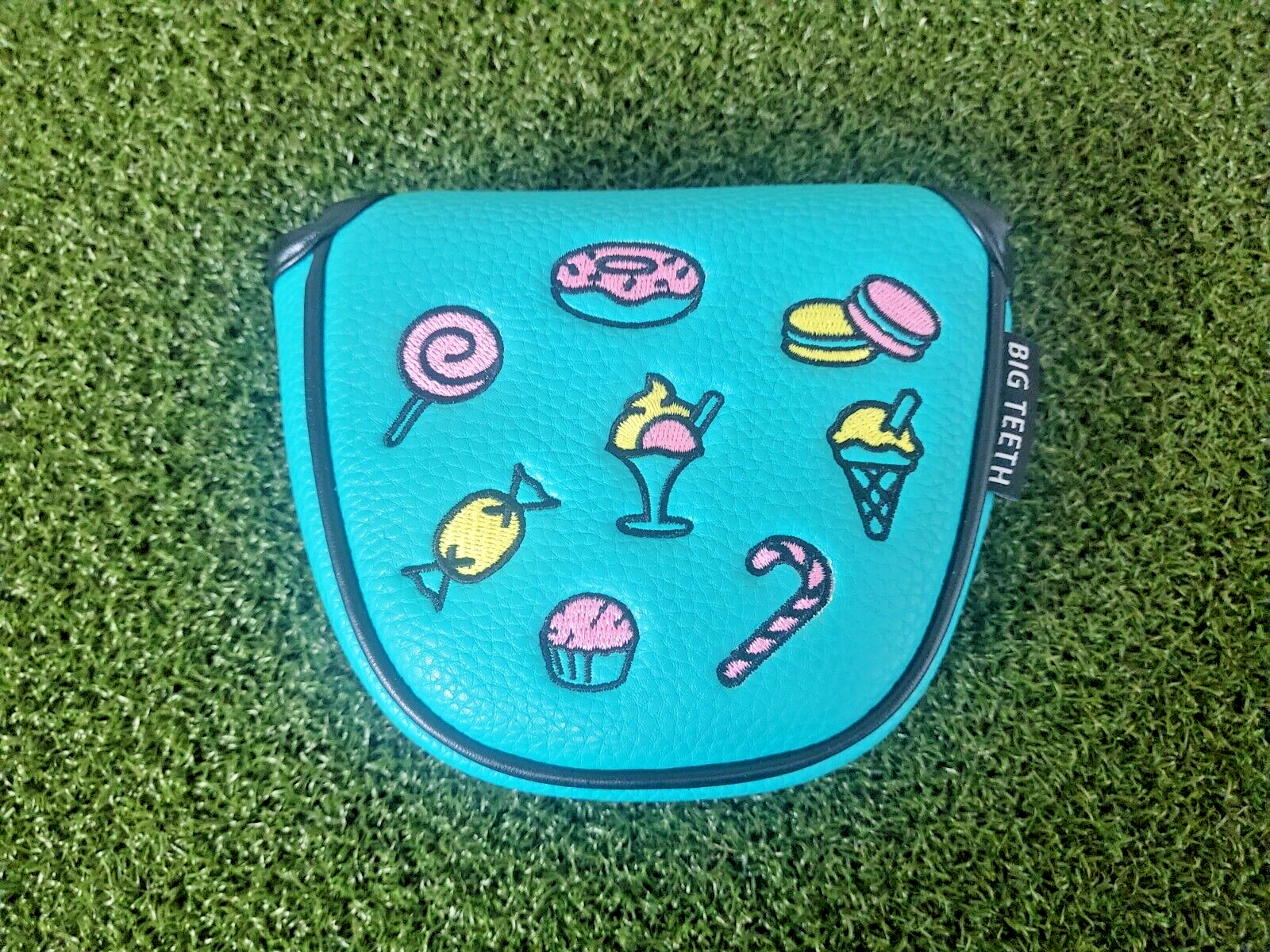 Big Teeth Sweets Teal Mallet Putter Headcover  /  Good Condition  /  kd2124