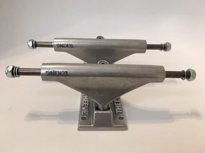 Theeve Trucks Dan Murphy Black Silver 8 25 Set Of 2 This Skate And Snow