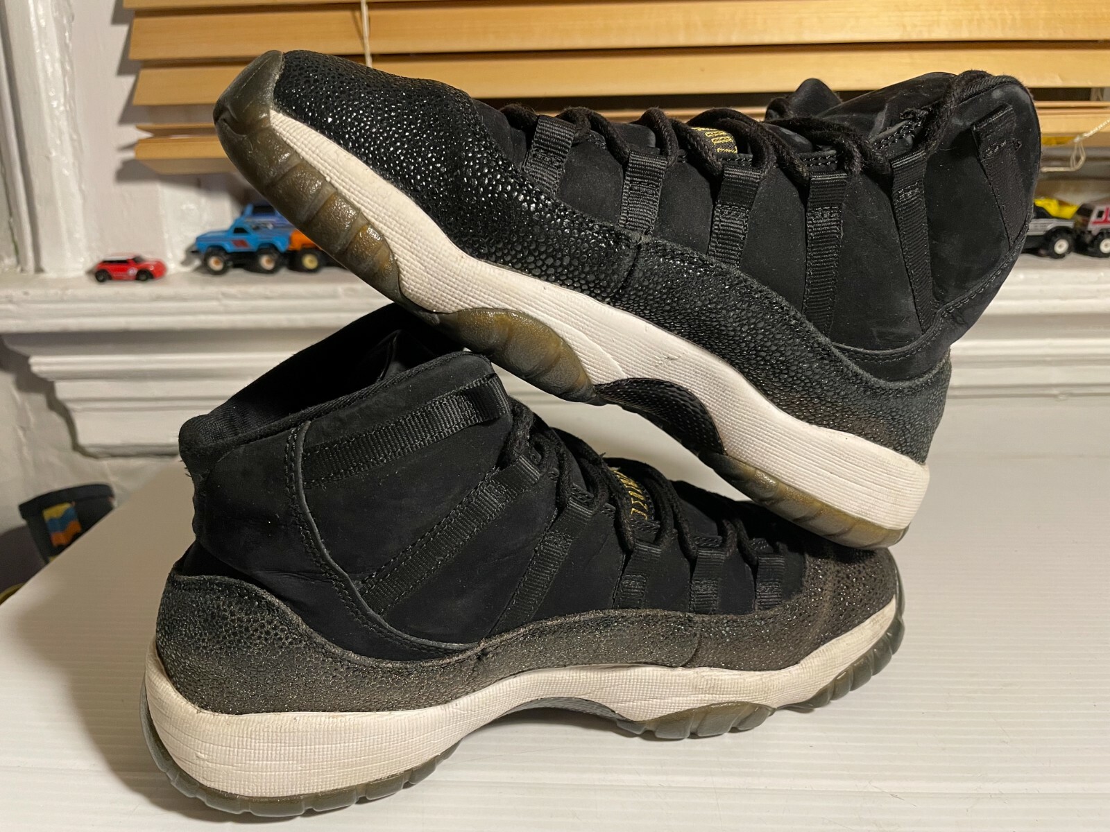 NIKE AIR JORDAN11 ナイキ ジョーダン11 852625 030 Size 10.5y (GS) - Jordan 11 Retro Premium Mid Heiress