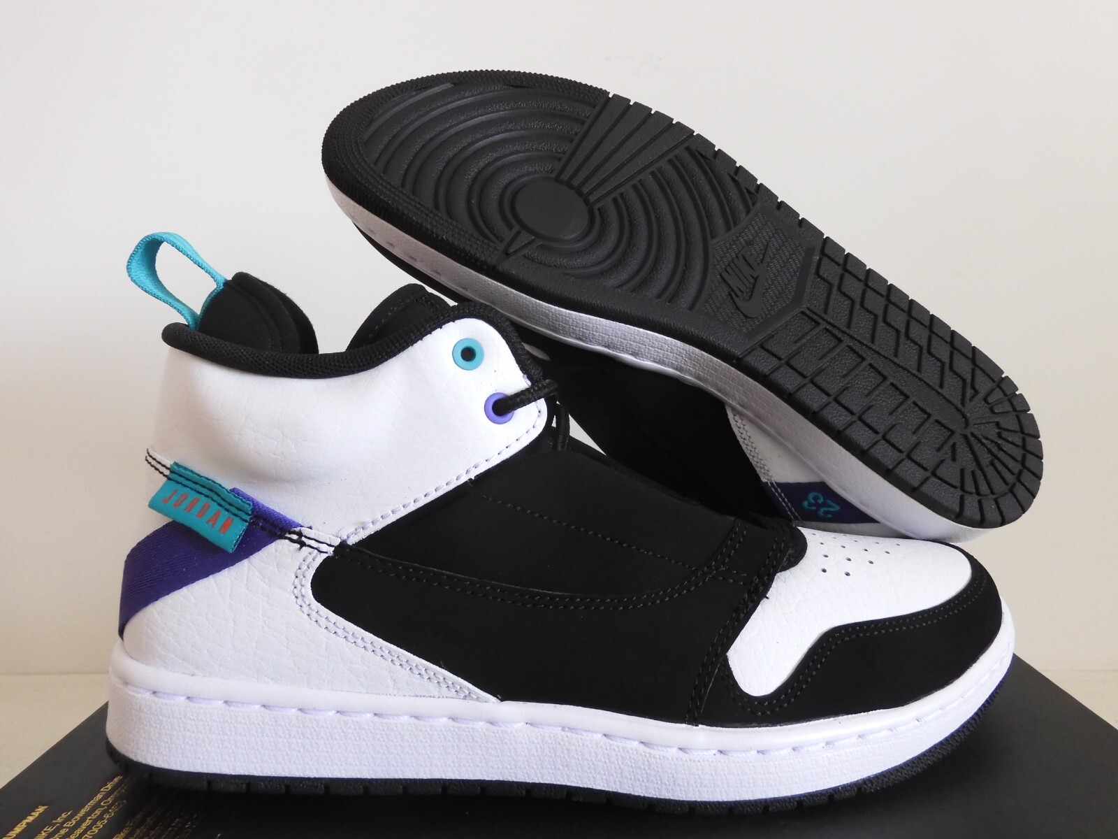 ナオ Nike Air Jordan 1 Retro High 