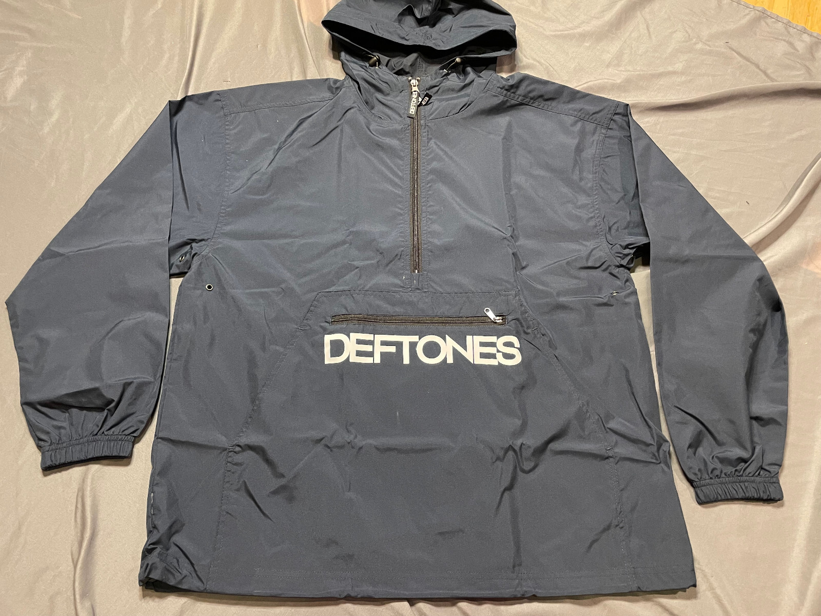 Deftones Gore Windbreaker Rain Jacket 1/2 Zip New Official Deftones Gore Windbreaker Rain Jacket 1/2 Zip New Official