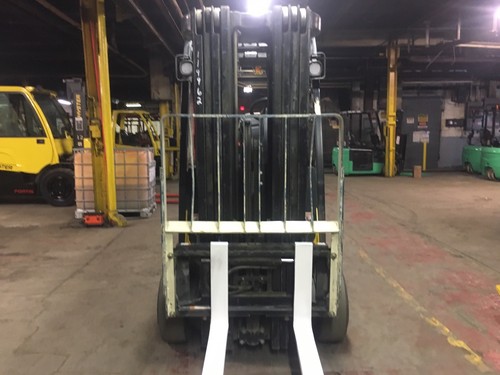 2014 Yale 5000 Lb Electric Forklift with Quad Mast And Side Shift 240 Inch Reach