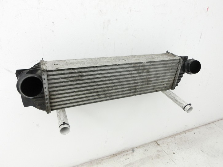 BMW F11 520d 10-13 2,0 135KW Ladeluftkühler Kühler BMW F11 520d 10-13 18.05.2012 17517805629 7805629... Vorschau 2