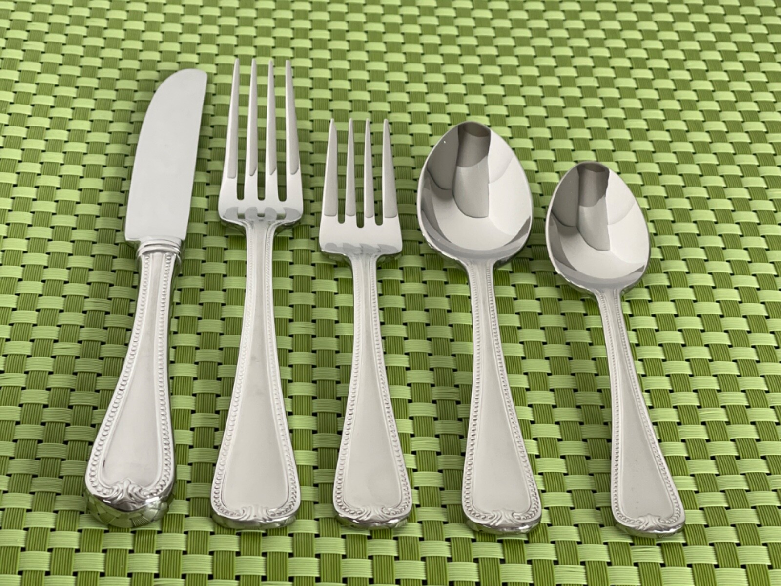 Lenox VINTAGE JEWEL FROSTED Stainless Korea NEW Smart Choice