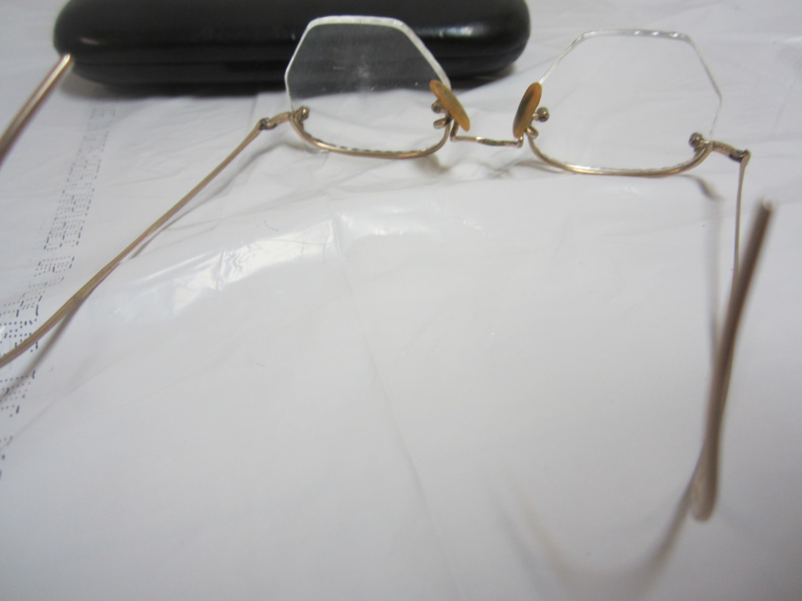 Antique bifocal style reading glasses, no markings, Ladies style?