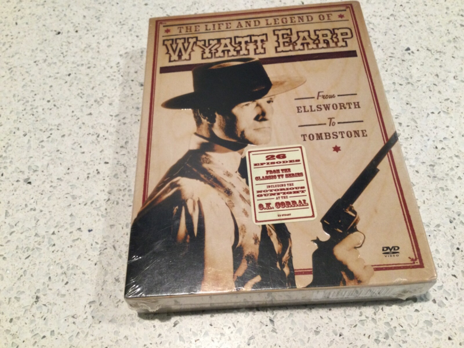 その他 Life &amp; Legend of Wyatt Earp: From Ellsworth to Tom [DVD] Amazon.com: Life & Legend of Wyatt Earp: Season 1 : Hugh O