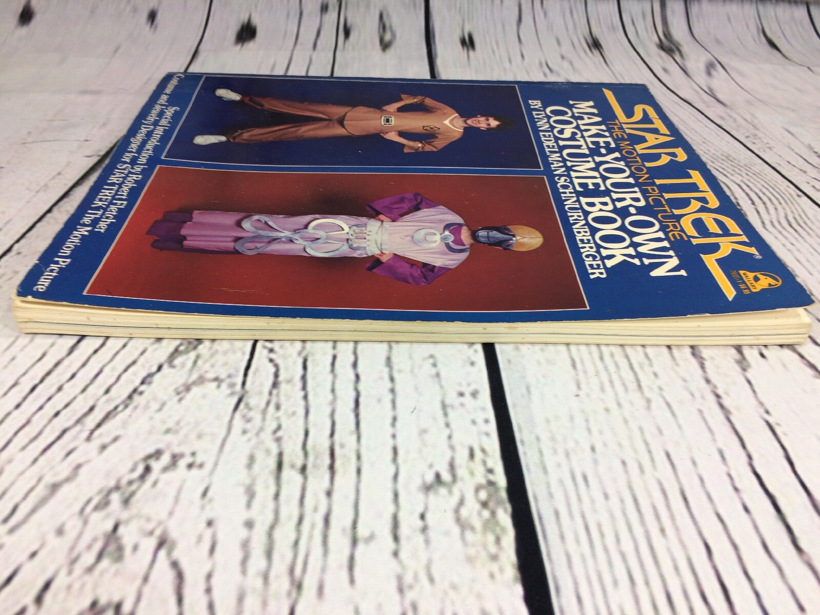 1979 Star Trek TMP Make Your Own Costume Book - 118 Pages - Soft Cover