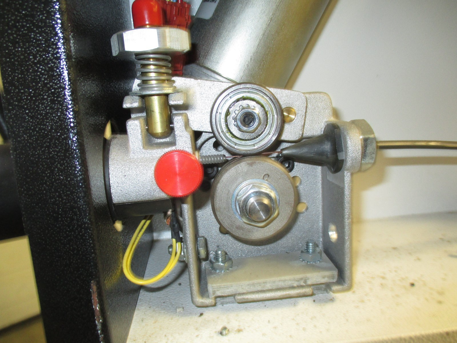 SNAP ON 250 SL WELDER MIG, TIG, HELMET, TANKS, AND PARTS 3 HOURS OF USE