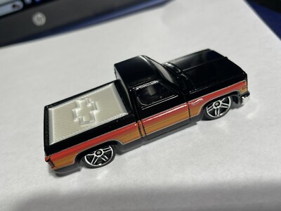 Pearl White Hot Wheels 83 chevy Silverado bed cover , tonneau cover