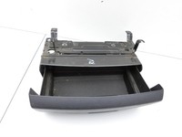 Audi A6 4F C6 05-09 5T Ablagefach Staufach Fach Rechts Vorne Audi A6 4F C6 05-09 09.03.2004 gebraucht Vorschau 4