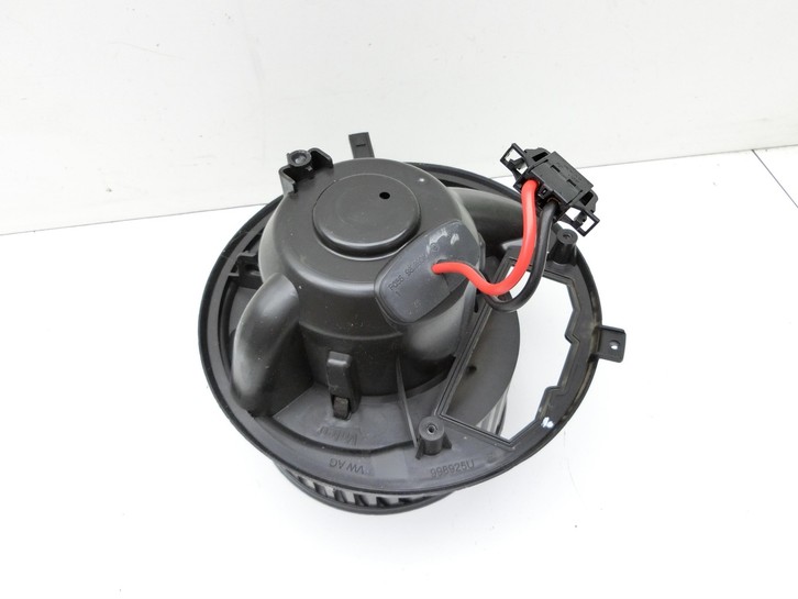 VW Golf CC 517 11-16 Gebläsemotor Lüftermotor Heizungsgebläse VW Golf CC 517 11-16 24.04.2014 1K1820015P T1024988U... Vorschau 2