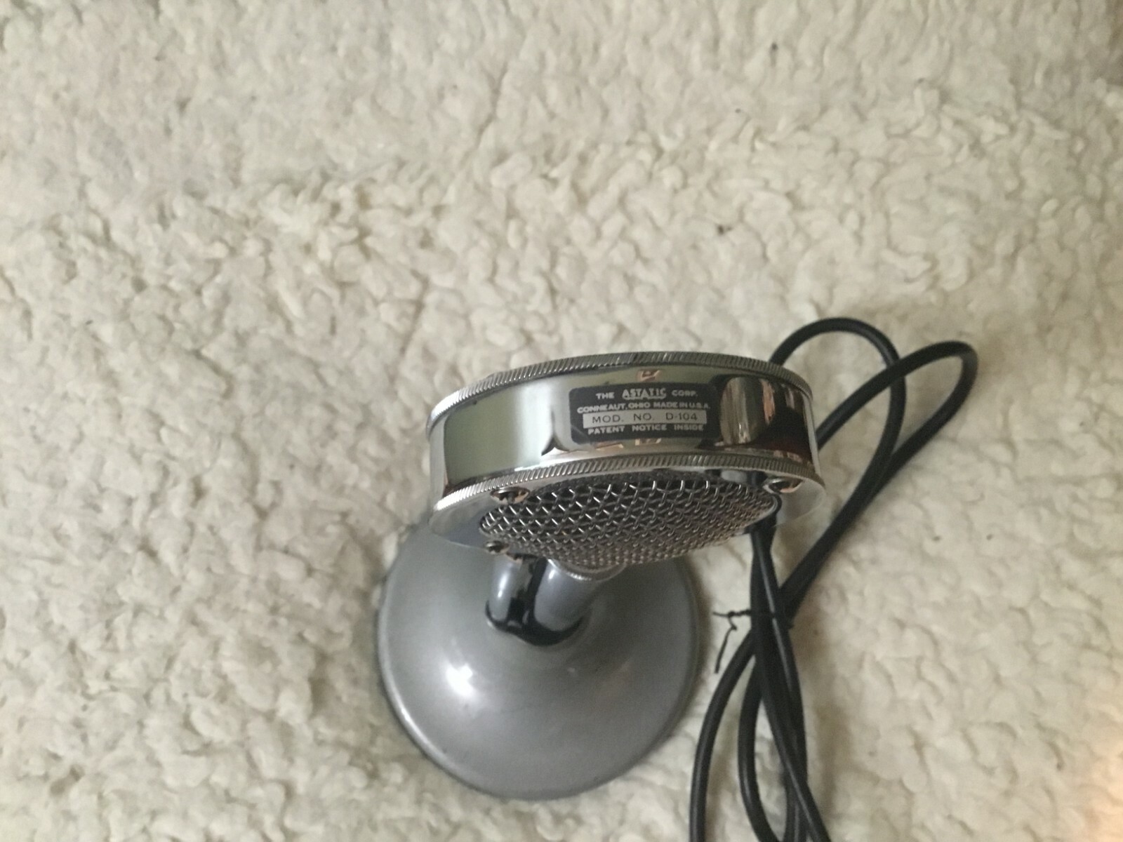 VINTAGE ASTATIC MICROPHONE MODEL D-104 WITH G-STAND FOR C.B. 