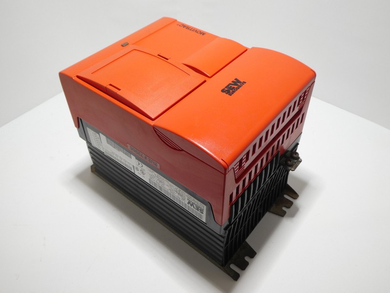 Sew Movitrac Frequenzumrichter 31c075-503-4-00, 8263388,  11kva