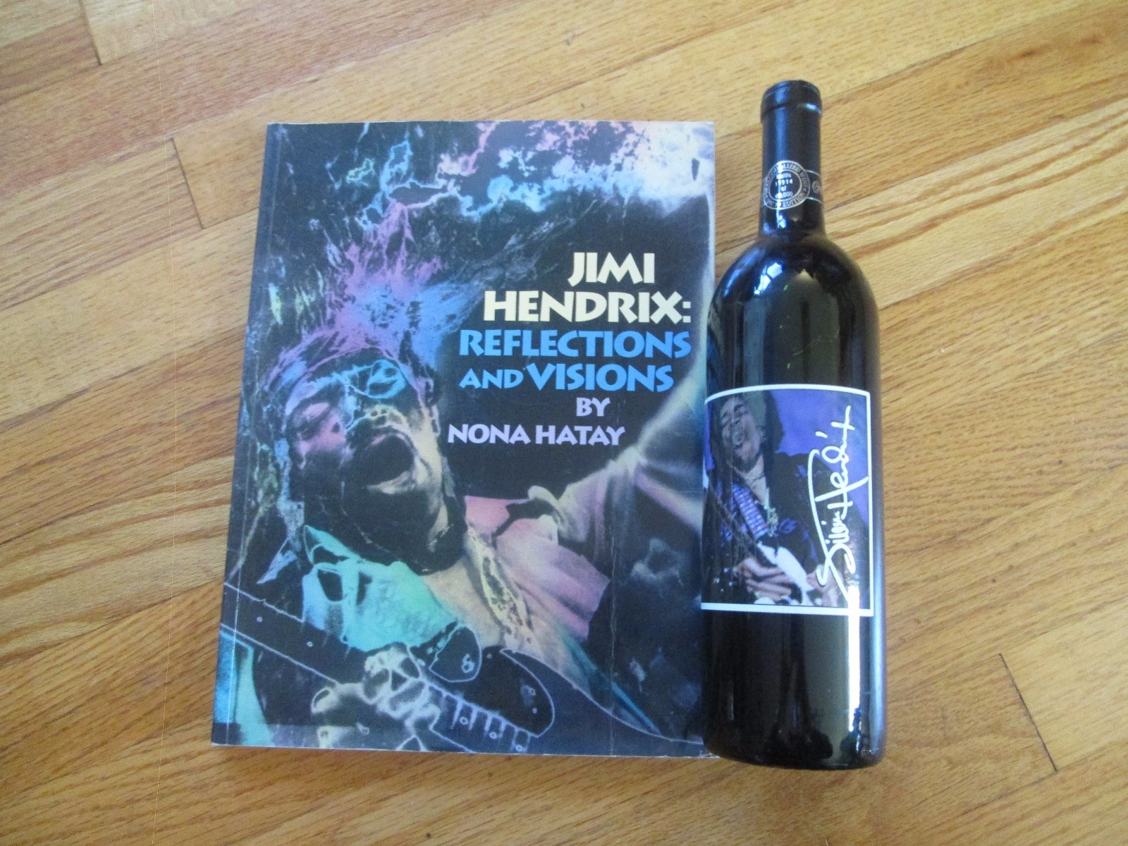JIMI HENDRIX De-alcoholized Unwine Unopened 1997 Celebrity Cellars 1st Ed & Book