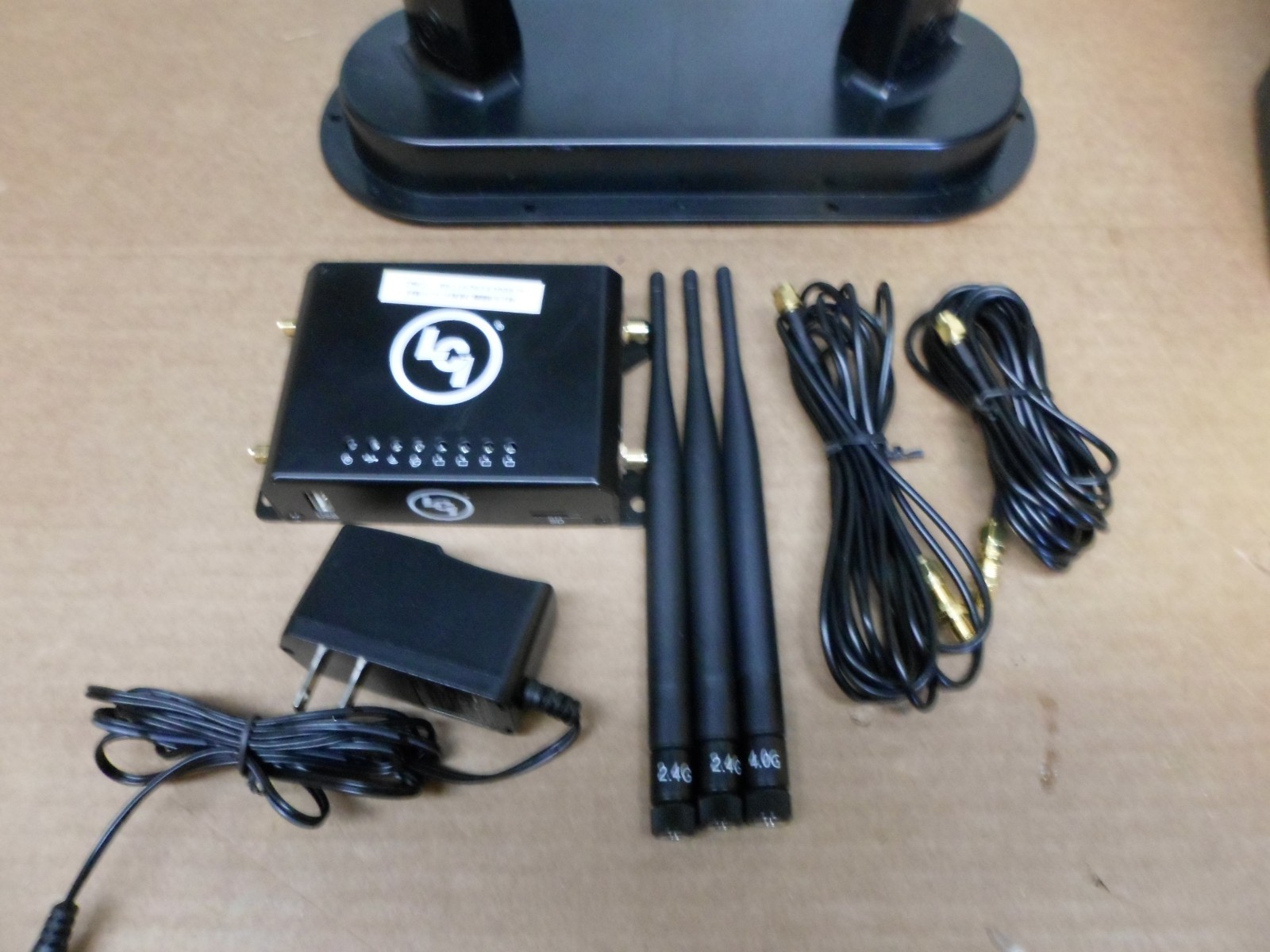 LIPPERT 722050 WI-FI ON THE GO 4G LTE BANDS 2,4,12 MOBILE HOTSPOT ROUTER AT&T