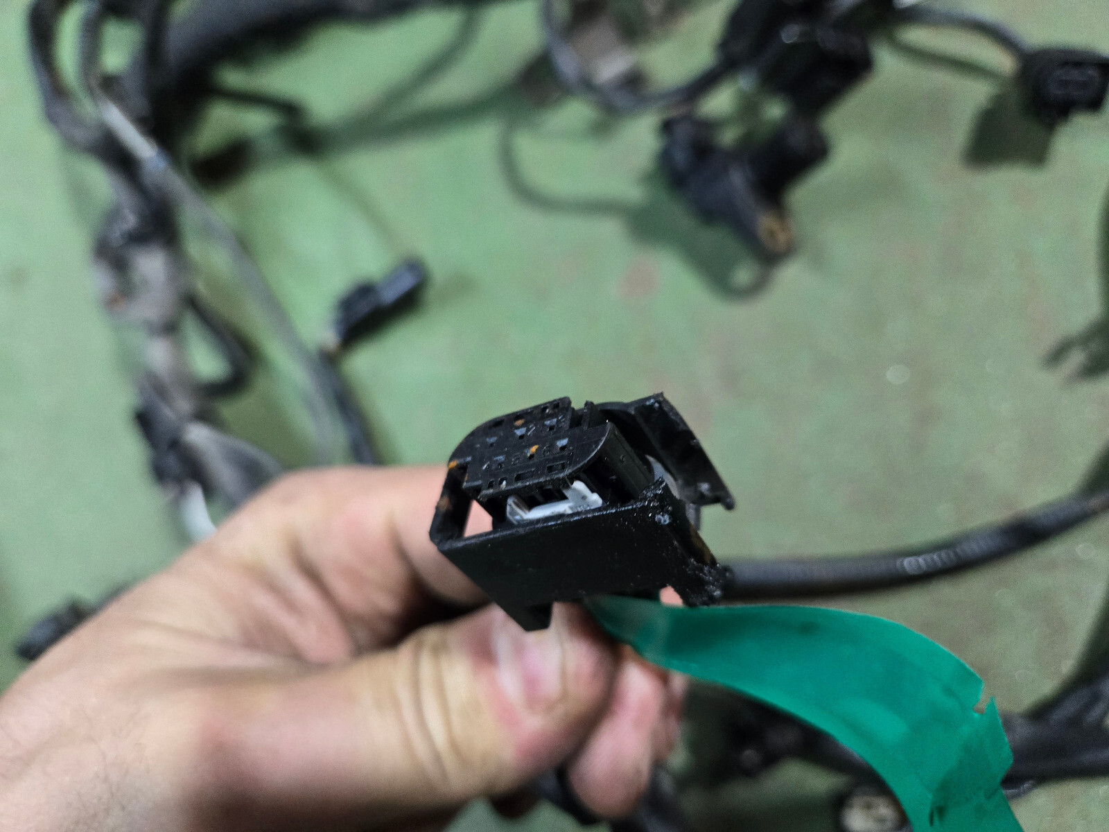 A6511509256 MERCEDES ENGINE WIRING HARNESS 1 BROKEN CONNECTOR - Picture 7 of 17
