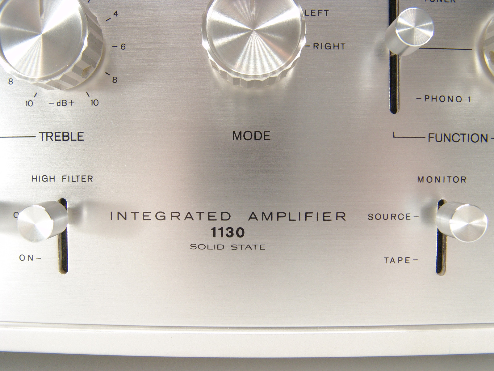 VTG SONY INTEGRATED STEREO AMPLIFIER TA-1130 MADE IN JAPAN SOLID STATE