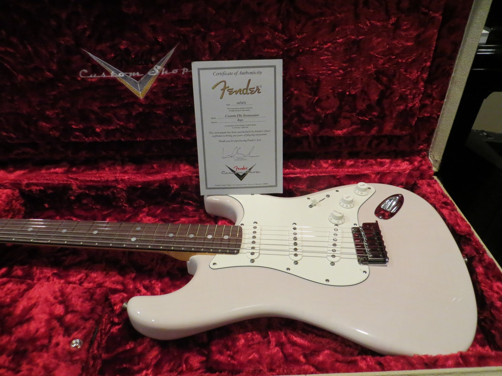 Fender Custom Shop Custom Deluxe Stratocaster White Blonde