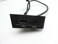 Skoda Rapid NH 12-17 TDI 1,6 77KW Aux Adapter USB Skoda Rapid NH 12-17 19.12.2013 gebraucht Vorschau 2