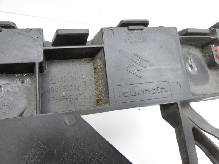Opel Zafira C P12 16-19 Halter Träger Aufnahme Führung für Stoßstange Rechts Hinten Opel Zafira C P12 16-19... Bild 2
