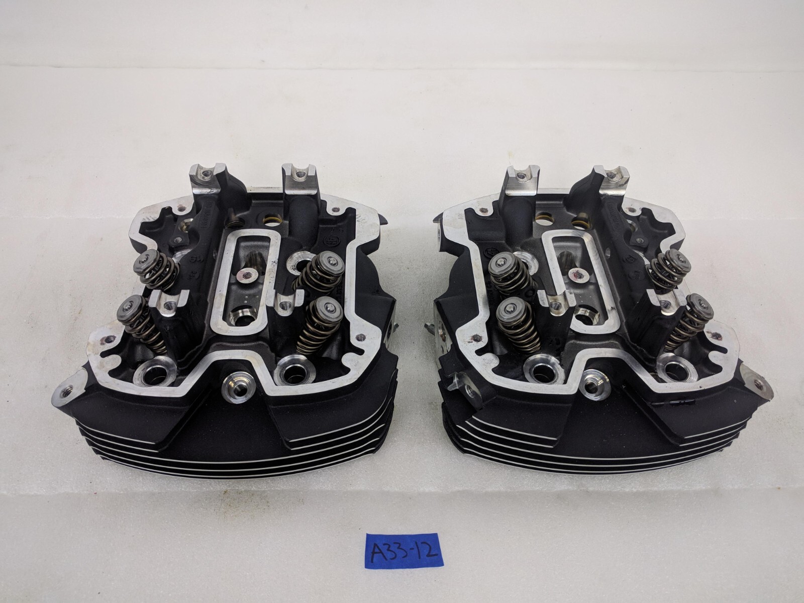OEM Harley-Davidson 2017-2022 Milwaukee 8 Cylinder Heads