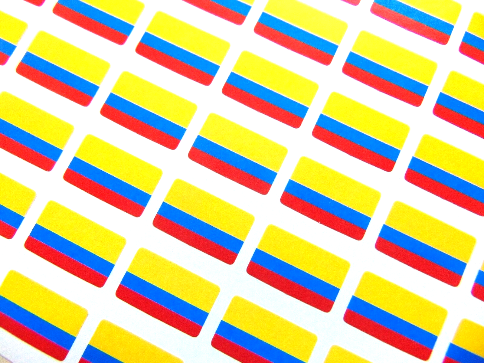 Mini Sticker Pack Mit Kolumbien Flagge – 12 Stück Selbstklebende Etiketten, 33x20 Mm, Rechteckig