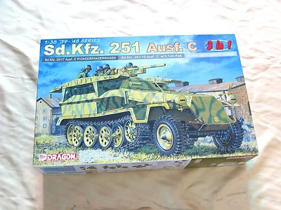 Dragon 6224 1/35 Sd.Kfz.251 Ausf.C 3 in 1