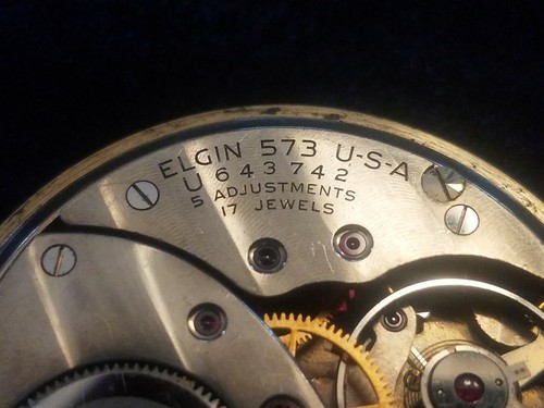 1947 Elgin 17 Jewel Pocket Watch ~ Size 16s ~ Works