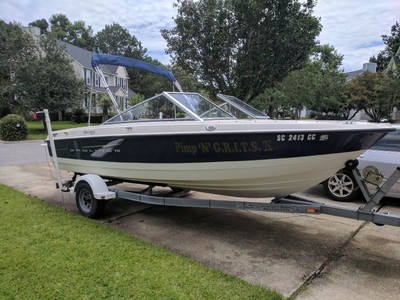 Bayliner 195 Discovery 2009 with trailer
