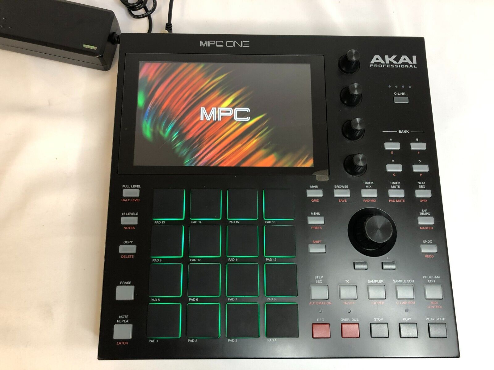 Akai Professional MPC One Standalone Music Production Center Akai Professional MPC One Standalone Music Production Center