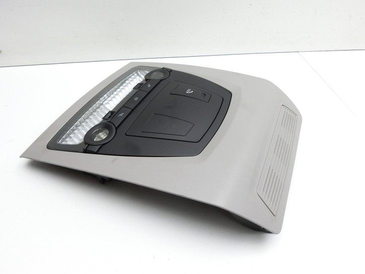 BMW 525d F10 13-17 Innenleuchte Innenraumleuchte BMW 525d F10 13-17 27.02.2014 9289278 61319289278 D819799 gebraucht Bild 2