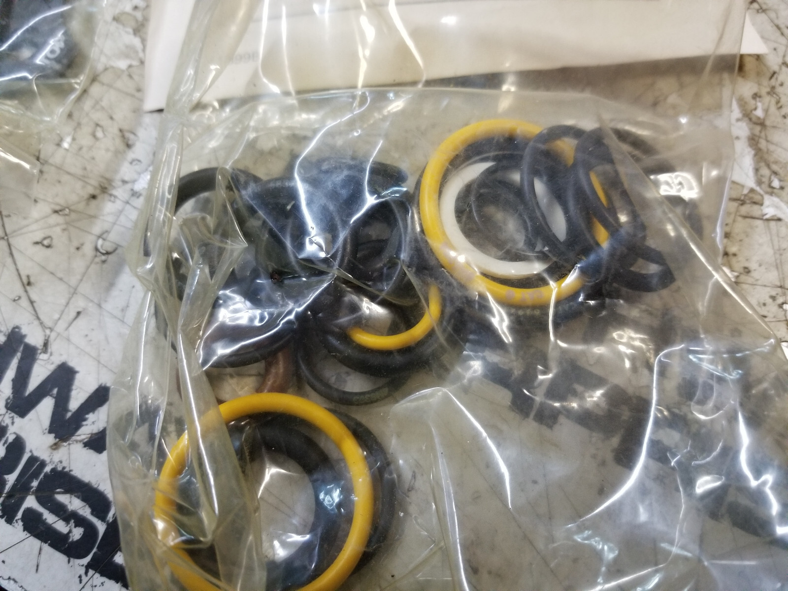 CATERPILLAR 5P-9229 GASKET KIT 5P9229 - Picture 4 of 6
