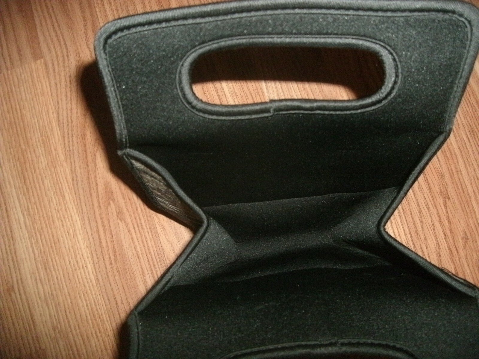 MOSSY OAK Drink Carrier Holder Neoprene Holds 6 Cans Snacks Lightweight Sturdy