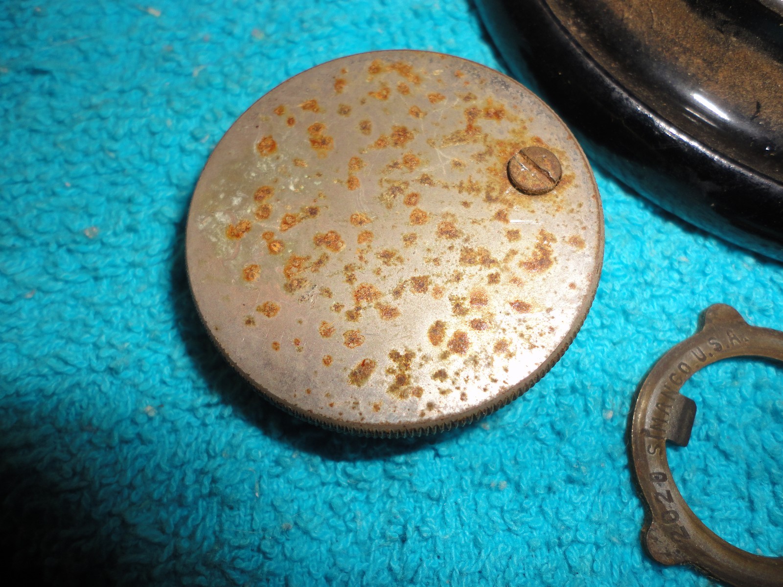 1953 singer sewing machine part - balance wheel assembly