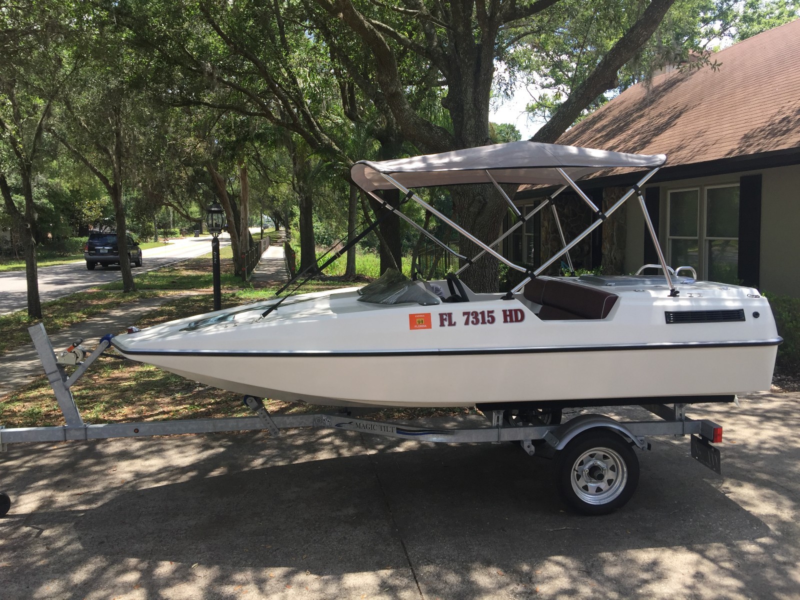 1991 Ultranautics Jet Star jet boat, Suzuki 2-stroke