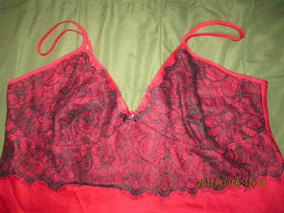 Gilligan & O'Malley Ladies's cami-sz XL-NWOT-red satiny w/ overlay of lace