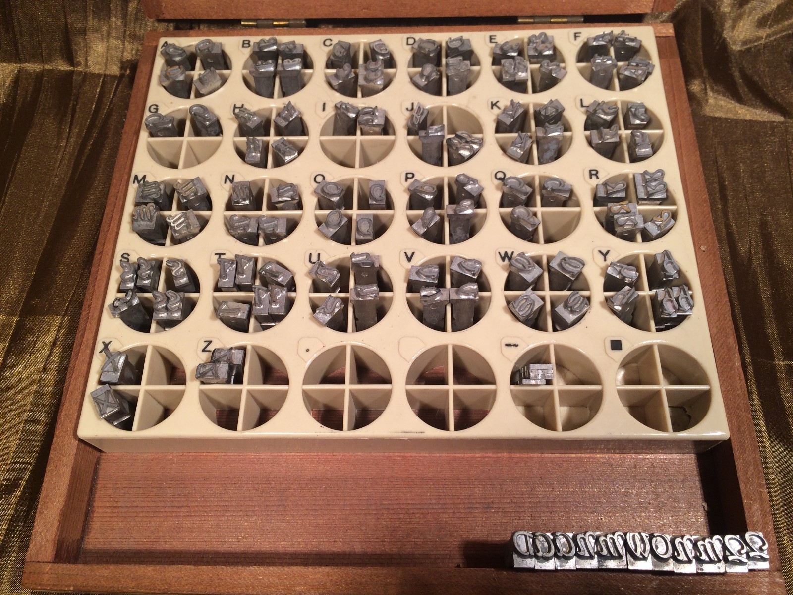 KINGSLEY HOT FOIL MACHINE TYPE LETTERS KEYSTONE 24 PT. CAPS & LOWER