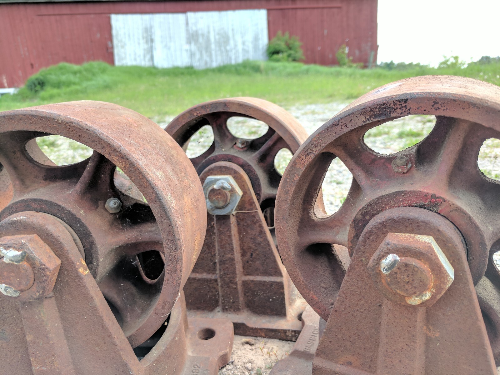 3 Vintage Bassick 892 Industrial Plate Casters 3