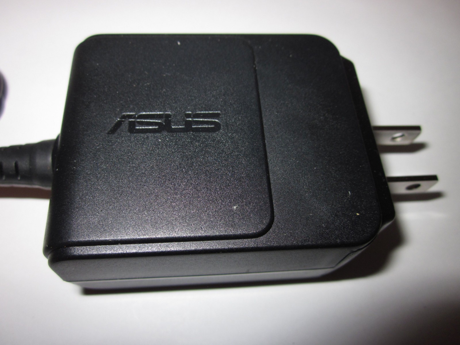 ASUS AC Power Adapter Model EXA1004UH