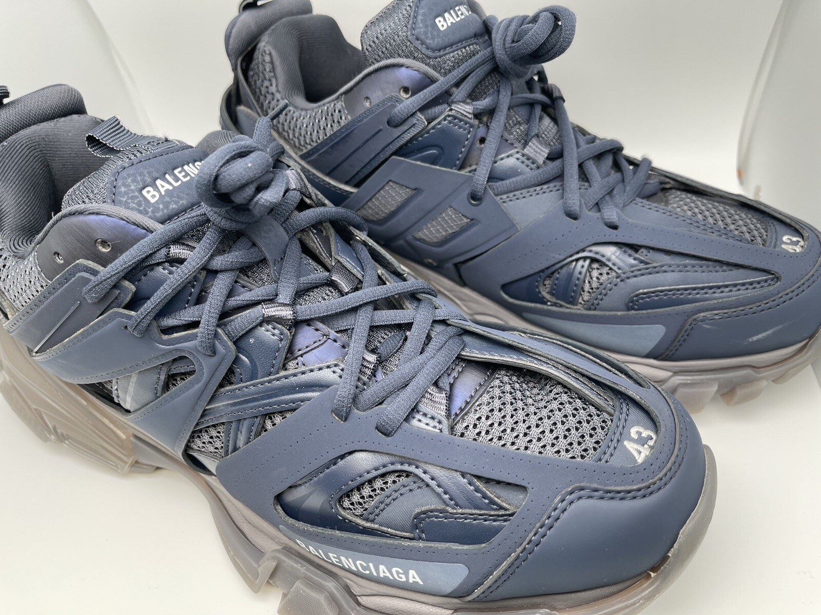 balenciaga track 43