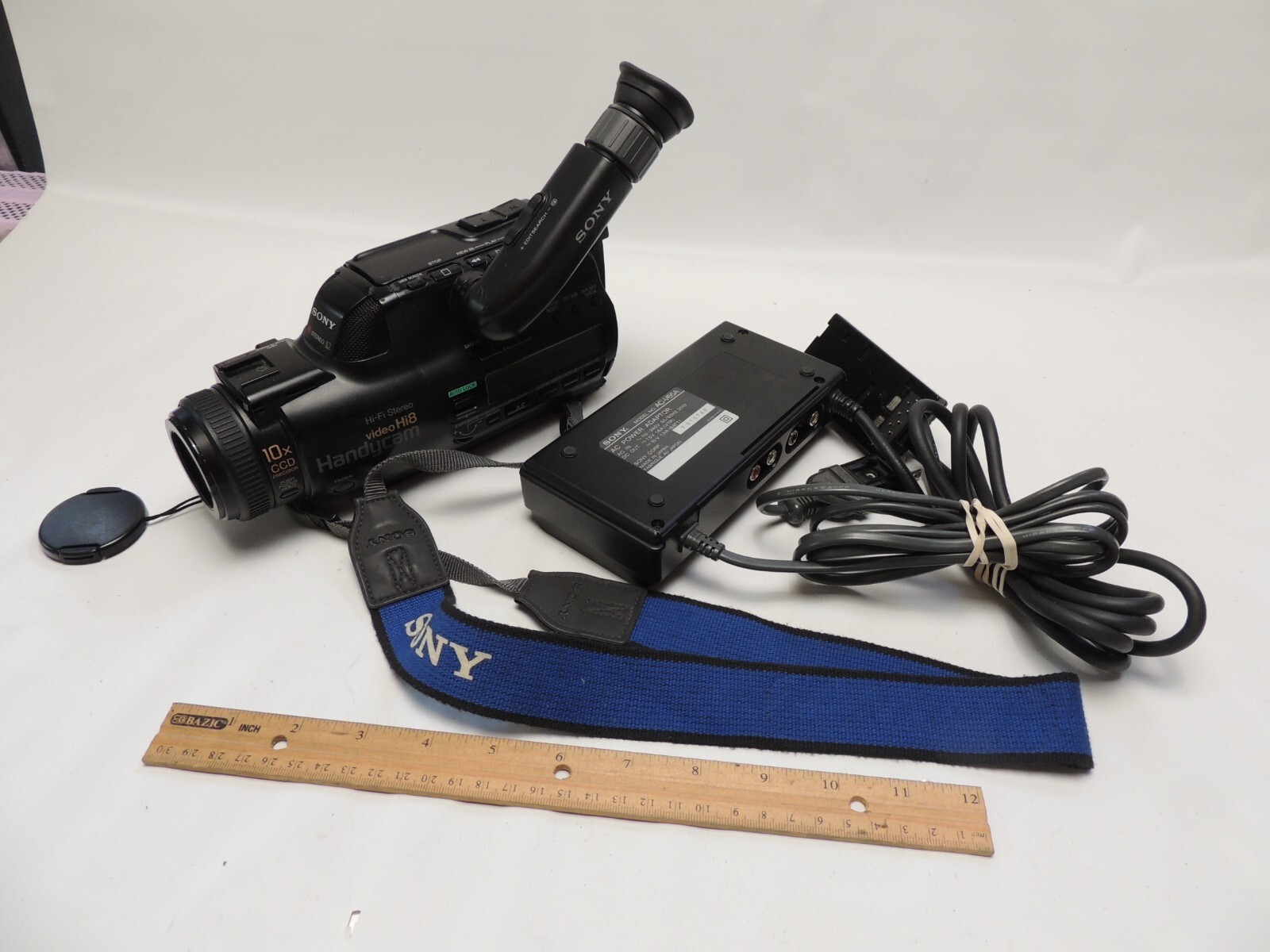 Sony CCD-FX700 video Hi8 Handycam w/power supply charger | eBay Sony CCD-FX700 video Hi8 Handycam w/power supply charger | eBay