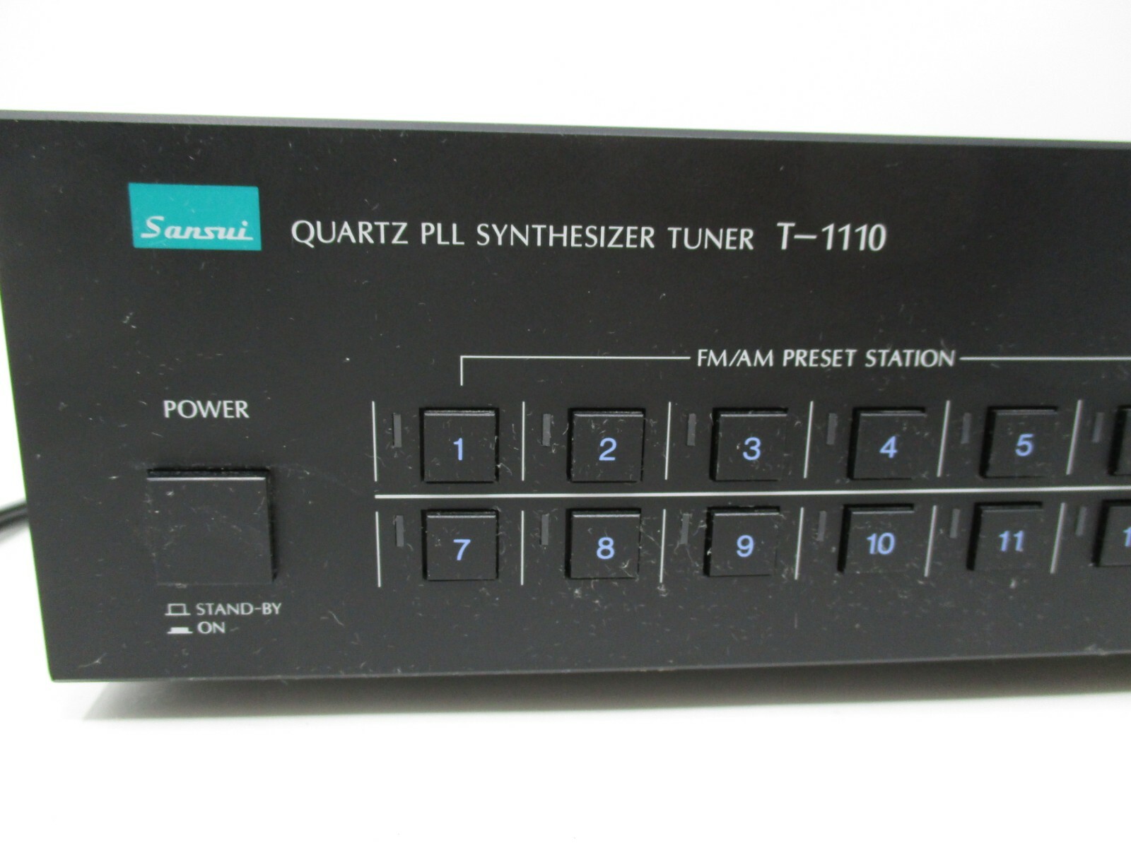 Sanui Quartz PLL Synthesizer Tuner T-1110
