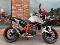 KTM 690 Duke