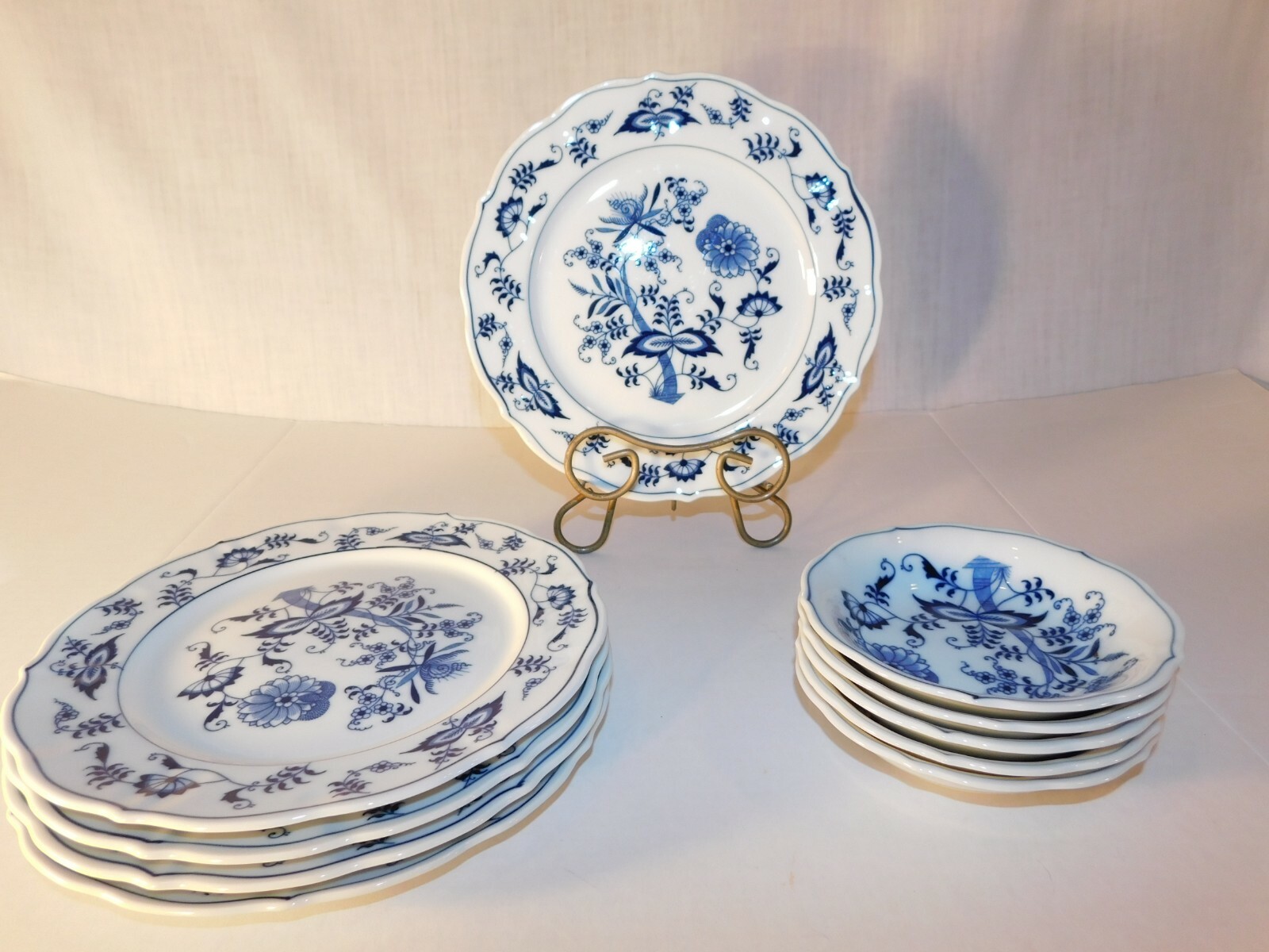 VINTAGE Blue Danube - 10 Pcs - 5 Salad Lunch Plates 5  Fruit Dessert  Bowls